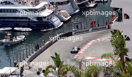 24.05.2009 Monte Carlo, Monaco,  Feature with fans and the harbour view - Formula 1 World Championship, Rd 6, Monaco Grand Prix, Sunday Race