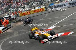 24.05.2009 Monte Carlo, Monaco,  Nelson Piquet Jr (BRA), Renault F1 Team, R29 - Formula 1 World Championship, Rd 6, Monaco Grand Prix, Sunday Race
