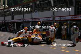 24.05.2009 Monte Carlo, Monaco,  Nelson Piquet Jr (BRA), Renault F1 Team ritires from the race - Formula 1 World Championship, Rd 6, Monaco Grand Prix, Sunday Race