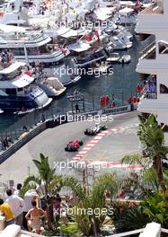 24.05.2009 Monte Carlo, Monaco,  Jenson Button (GBR), Brawn GP, BGP001, BGP 001 and Kimi Raikkonen (FIN), Räikkönen, Scuderia Ferrari, F60 - Formula 1 World Championship, Rd 6, Monaco Grand Prix, Sunday Race