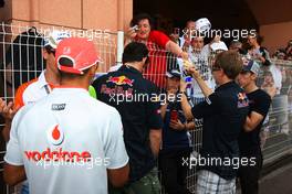 24.05.2009 Monte Carlo, Monaco,  Drivers, Lewis Hamilton (GBR), McLaren Mercedes, Adrian Sutil (GER), Force India F1 Team and Sebastian Vettel (GER), Red Bull Racing - Formula 1 World Championship, Rd 6, Monaco Grand Prix, Sunday