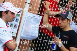 24.05.2009 Monte Carlo, Monaco,  Timo Glock (GER), Toyota F1 Team and Sébastien Buemi (SUI), Scuderia Toro Rosso - Formula 1 World Championship, Rd 6, Monaco Grand Prix, Sunday