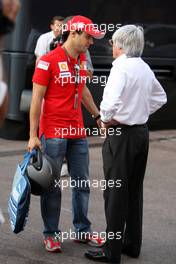 21.05.2009 Monte Carlo, Monaco,  Felipe Massa (BRA), Scuderia Ferrari, Bernie Ecclestone (GBR) - Formula 1 World Championship, Rd 6, Monaco Grand Prix, Thursday