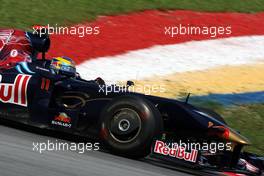 03.04.2009 Kuala Lumpur, Malaysia,  Sebastian Bourdais (FRA), Scuderia Toro Rosso - Formula 1 World Championship, Rd 2, Malaysian Grand Prix, Friday Practice