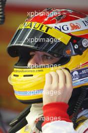 03.04.2009 Kuala Lumpur, Malaysia,  Fernando Alonso (ESP), Renault F1 Team - Formula 1 World Championship, Rd 2, Malaysian Grand Prix, Friday Practice