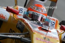 03.04.2009 Kuala Lumpur, Malaysia,  Nelson Piquet Jr (BRA), Renault F1 Team - Formula 1 World Championship, Rd 2, Malaysian Grand Prix, Friday Practice