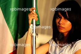 03.04.2009 Kuala Lumpur, Malaysia,  Grid girl practice - Formula 1 World Championship, Rd 2, Malaysian Grand Prix, Friday