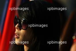 03.04.2009 Kuala Lumpur, Malaysia,  Grid girl practice - Formula 1 World Championship, Rd 2, Malaysian Grand Prix, Friday