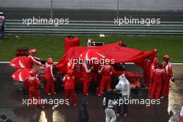 05.04.2009 Kuala Lumpur, Malaysia,  Felipe Massa (BRA), Scuderia Ferrari, Race stopped due to rain and the cars form up on the grid - Formula 1 World Championship, Rd 2, Malaysian Grand Prix, Sunday Race