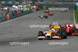 05.04.2009 Kuala Lumpur, Malaysia,  Fernando Alonso (ESP), Renault F1 Team  - Formula 1 World Championship, Rd 2, Malaysian Grand Prix, Sunday Race