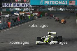 05.04.2009 Kuala Lumpur, Malaysia,  Rubens Barrichello (BRA), Brawn GP - Formula 1 World Championship, Rd 2, Malaysian Grand Prix, Sunday Race