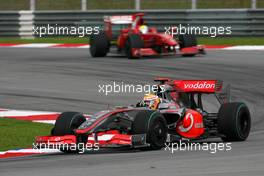 05.04.2009 Kuala Lumpur, Malaysia,  Lewis Hamilton (GBR), McLaren Mercedes  - Formula 1 World Championship, Rd 2, Malaysian Grand Prix, Sunday Race