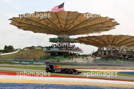 04.04.2009 Kuala Lumpur, Malaysia,  Sebastian Vettel (GER), Red Bull Racing, RB5 - Formula 1 World Championship, Rd 2, Malaysian Grand Prix, Saturday Qualifying