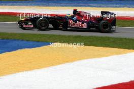 04.04.2009 Kuala Lumpur, Malaysia,  Sebastian Bourdais (FRA), Scuderia Toro Rosso - Formula 1 World Championship, Rd 2, Malaysian Grand Prix, Saturday Practice