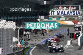 04.04.2009 Kuala Lumpur, Malaysia,  Kazuki Nakajima (JPN), Williams F1 Team  - Formula 1 World Championship, Rd 2, Malaysian Grand Prix, Saturday Qualifying