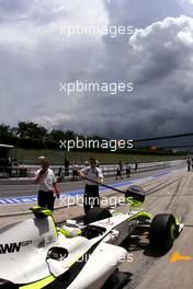 04.04.2009 Kuala Lumpur, Malaysia,  Rubens Barrichello (BRA), Brawn GP  - Formula 1 World Championship, Rd 2, Malaysian Grand Prix, Saturday Practice