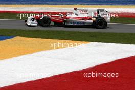 04.04.2009 Kuala Lumpur, Malaysia,  Jarno Trulli (ITA), Toyota Racing, TF109 - Formula 1 World Championship, Rd 2, Malaysian Grand Prix, Saturday Practice