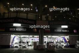 04.04.2009 Kuala Lumpur, Malaysia,  The BMW Sauber F1 Team at night - Formula 1 World Championship, Rd 2, Malaysian Grand Prix, Saturday