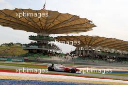 04.04.2009 Kuala Lumpur, Malaysia,  Jarno Trulli (ITA), Toyota Racing, TF109 - Formula 1 World Championship, Rd 2, Malaysian Grand Prix, Saturday Qualifying