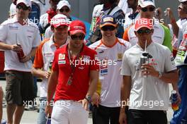 05.04.2009 Kuala Lumpur, Malaysia,  Giancarlo Fisichella (ITA), Force India F1 Team, Felipe Massa (BRA), Scuderia Ferrari, Fernando Alonso (ESP), Renault F1 Team, Lewis Hamilton (GBR), McLaren Mercedes - Formula 1 World Championship, Rd 2, Malaysian Grand Prix, Sunday