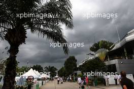 05.04.2009 Kuala Lumpur, Malaysia,  Grey clouds over the paddock - Formula 1 World Championship, Rd 2, Malaysian Grand Prix, Sunday