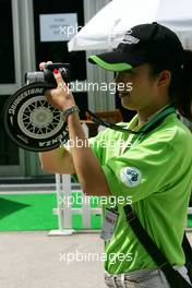 05.04.2009 Kuala Lumpur, Malaysia,  A fan in the paddock - Formula 1 World Championship, Rd 2, Malaysian Grand Prix, Sunday