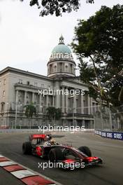 25.09.2009 Singapore, Singapore,  Lewis Hamilton (GBR), McLaren Mercedes - Formula 1 World Championship, Rd 14, Singapore Grand Prix, Friday Practice