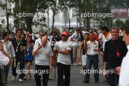 25.09.2009 Singapore, Singapore,  Lewis Hamilton (GBR), McLaren Mercedes - Formula 1 World Championship, Rd 14, Singapore Grand Prix, Friday