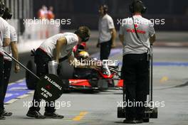 25.09.2009 Singapore, Singapore,  Lewis Hamilton (GBR), McLaren Mercedes  - Formula 1 World Championship, Rd 14, Singapore Grand Prix, Friday Practice