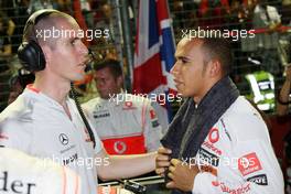 27.09.2009 Singapore, Singapore,  Lewis Hamilton (GBR), McLaren Mercedes - Formula 1 World Championship, Rd 14, Singapore Grand Prix, Sunday Pre-Race Grid