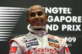 27.09.2009 Singapore, Singapore,  Lewis Hamilton (GBR), McLaren Mercedes  - Formula 1 World Championship, Rd 14, Singapore Grand Prix, Sunday Podium