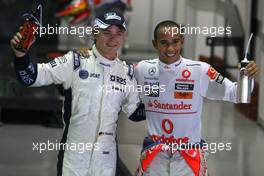 26.09.2009 Singapore, Singapore,  Nico Rosberg (GER), Williams F1 Team and Lewis Hamilton (GBR), McLaren Mercedes  - Formula 1 World Championship, Rd 14, Singapore Grand Prix, Saturday Qualifying