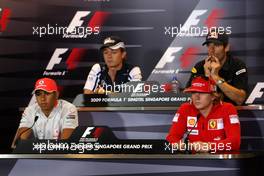 24.09.2009 Singapore, Singapore,  Lewis Hamilton (GBR), McLaren Mercedes, Nico Rosberg (GER), WilliamsF1 Team, Kimi Raikkonen (FIN), Räikkönen, Scuderia Ferrari, Mark Webber (AUS), Red Bull Racing - Formula 1 World Championship, Rd 14, Singapore Grand Prix, Thursday Press Conference