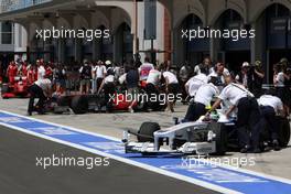 05.06.2009 Istanbul, Turkey,  Nick Heidfeld (GER), BMW Sauber F1 Team - Formula 1 World Championship, Rd 7, Turkish Grand Prix, Friday Practice