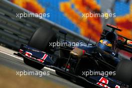05.06.2009 Istanbul, Turkey,  Sebastien Bourdais (FRA), Scuderia Toro Rosso  - Formula 1 World Championship, Rd 7, Turkish Grand Prix, Friday Practice