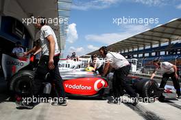 05.06.2009 Istanbul, Turkey,  Lewis Hamilton (GBR), McLaren Mercedes - Formula 1 World Championship, Rd 7, Turkish Grand Prix, Friday Practice