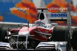 05.06.2009 Istanbul, Turkey,  Jarno Trulli (ITA), Toyota F1 Team  - Formula 1 World Championship, Rd 7, Turkish Grand Prix, Friday Practice