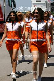 07.06.2009 Istanbul, Turkey,  Grid girl - Formula 1 World Championship, Rd 7, Turkish Grand Prix, Sunday Grid Girl