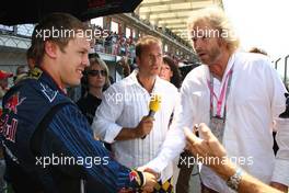 07.06.2009 Istanbul, Turkey,  Sebastian Vettel (GER), Red Bull Racing, Kai Ebel (RTL) and Thomas Gottschalk (TV, Entertainer) - Formula 1 World Championship, Rd 7, Turkish Grand Prix, Sunday Pre-Race Grid