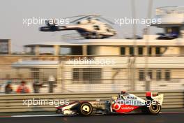 30.10.2009 Abu Dhabi, United Arab Emirates,  Lewis Hamilton (GBR), McLaren Mercedes, MP4-24 - Formula 1 World Championship, Rd 17, Abu Dhabi Grand Prix, Friday Practice