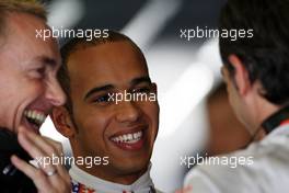 30.10.2009 Abu Dhabi, United Arab Emirates,  Martin Whitmarsh (GBR), McLaren, Chief Executive Officer, Lewis Hamilton (GBR), McLaren Mercedes - Formula 1 World Championship, Rd 17, Abu Dhabi Grand Prix, Friday Practice