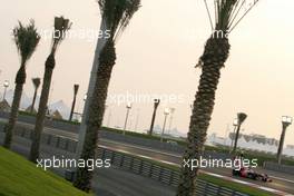 30.10.2009 Abu Dhabi, United Arab Emirates,  Lewis Hamilton (GBR), McLaren Mercedes  - Formula 1 World Championship, Rd 17, Abu Dhabi Grand Prix, Friday Practice