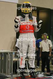 31.10.2009 Abu Dhabi, United Arab Emirates,  Lewis Hamilton (GBR), McLaren Mercedes  - Formula 1 World Championship, Rd 17, Abu Dhabi Grand Prix, Saturday Qualifying