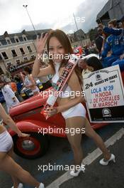 12.06.2009 Le Mans, France, A charming KSM girl - 24 Hour of Le Mans 2009, Driver Parade