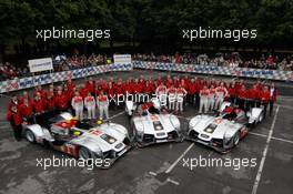 08.06.2009 Le Mans, France, Audi team photoshoot  - 24 Hour of Le Mans 2009, Monday