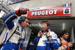 13.06.2009 Le Mans, France, Bruno Famin, right, Technical Director of Peugeot Sport - 24 Hour of Le Mans 2009, Saturday Race
