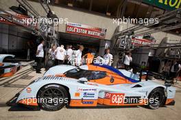 11.06.2009 Le Mans, France, Pit stop practice for Aston Martin Racing - 24 Hour of Le Mans 2009, Thursday