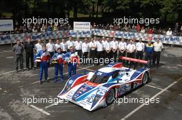 09.06.2009 Le Mans, France, #25 RML Lola Mazda Coupe: Mike Newton, Thomas Erdos, Chris Dyson  - 24 Hour of Le Mans 2009, Tuesday