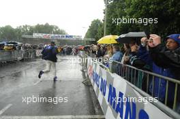 09.06.2009 Le Mans, France, Sebastien Bourdais runs during a rain shower - 24 Hour of Le Mans 2009, Tuesday