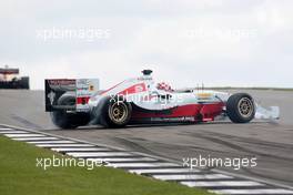 01-02.08.2009 Donington Park, England,  Dominick Muermans (NLD), PSV Eindhoven, spins the car - Superleague Formula Championship, Rd 03
